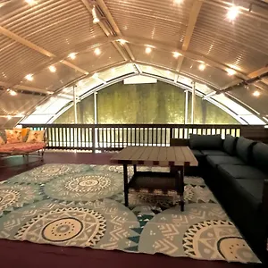https://off-grid-getaway-with-ocean-views-in-paradise.hotelsinhawaii.org